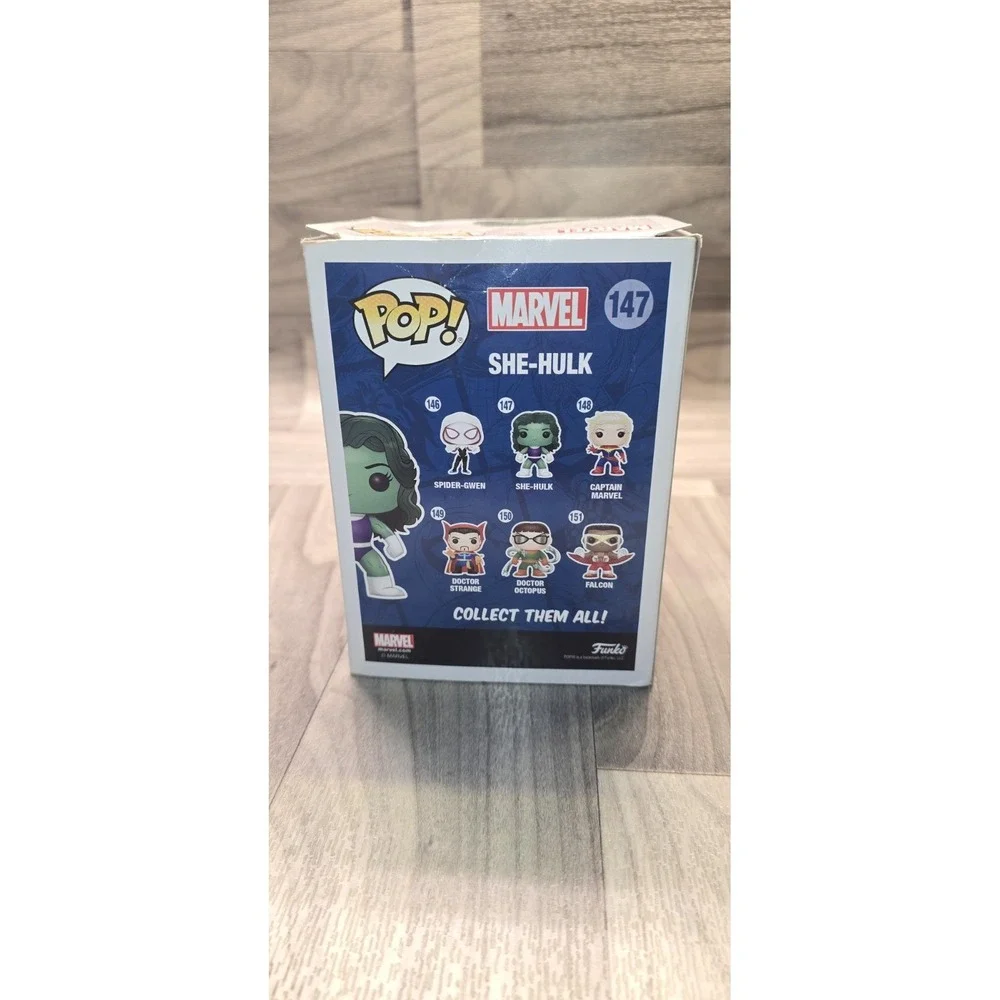 Funko Pop Marvel She-Hulk Classic GITD Figure  (Comikaze Exclusive)